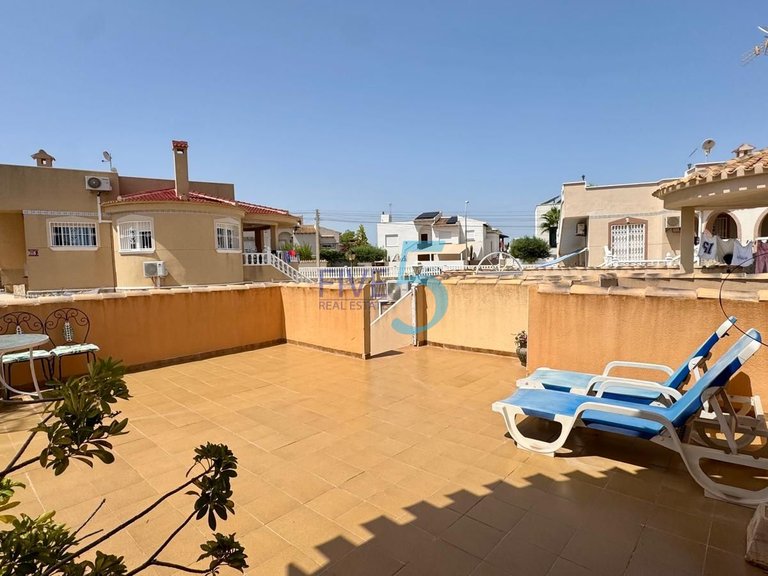 Villa for Sale in Alicante, Valencia 19