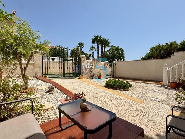 Villa for Sale in Alicante, Valencia 12