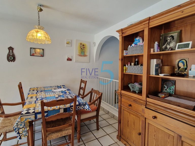 Villa for Sale in Alicante, Valencia 8
