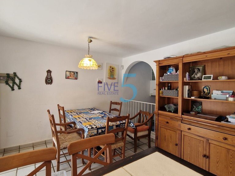 Villa for Sale in Alicante, Valencia 9