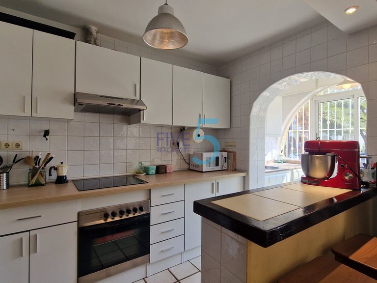 Villa for Sale in Alicante, Valencia 6