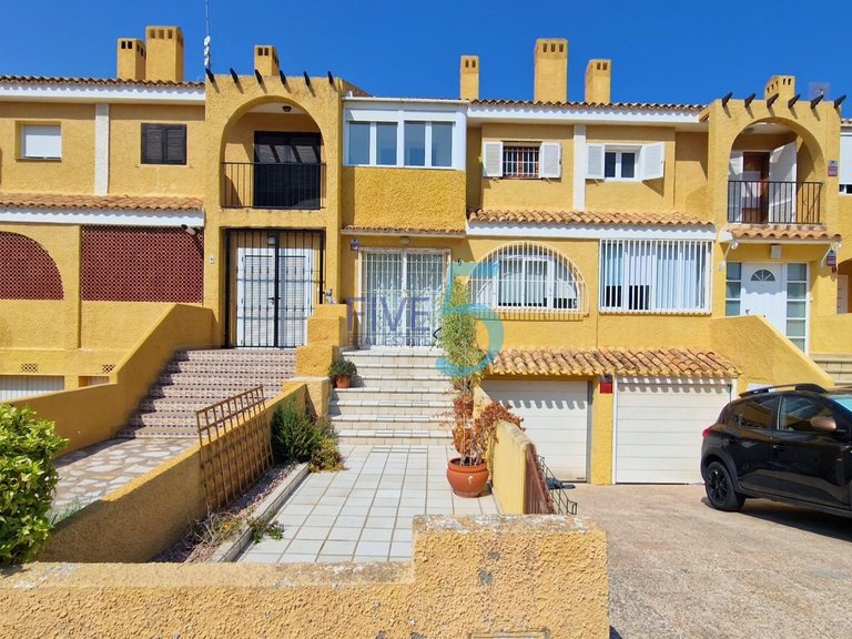 Villa for Sale in Alicante, Valencia 1