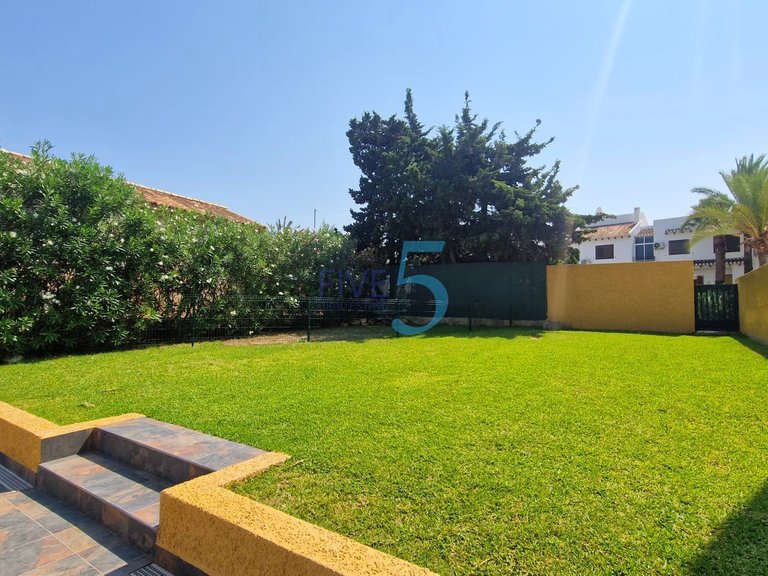Villa for Sale in Alicante, Valencia 38
