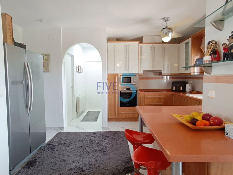 Villa for Sale in Alicante, Valencia 21