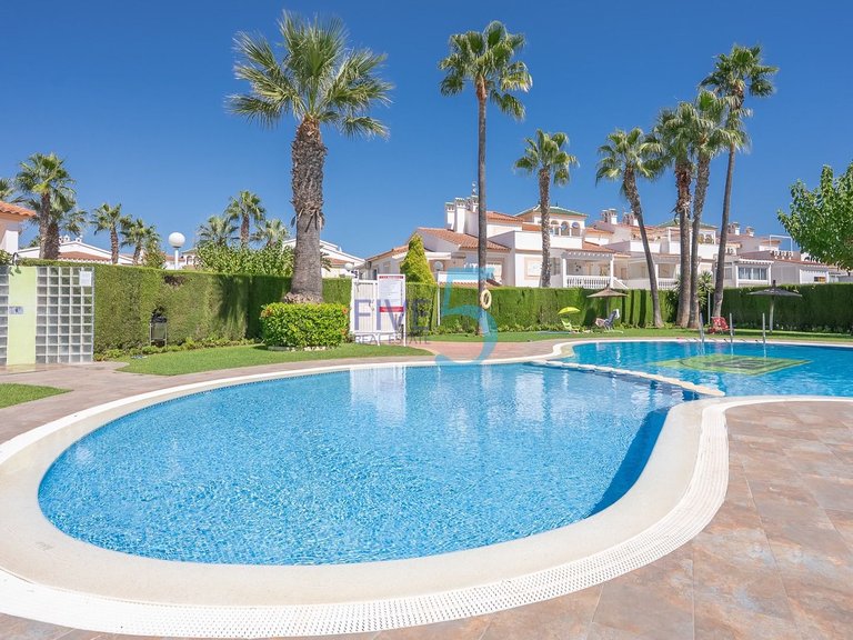Villa for Sale in Alicante, Valencia 32