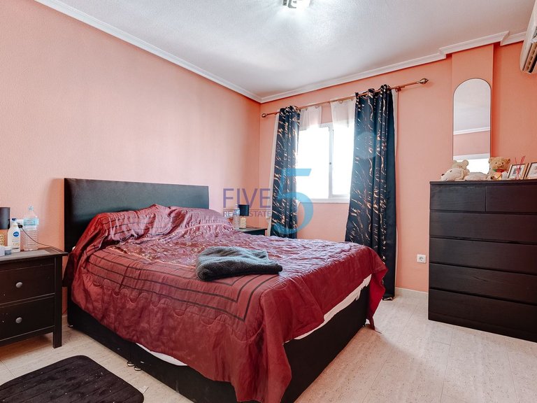 Villa for Sale in Alicante, Valencia 15