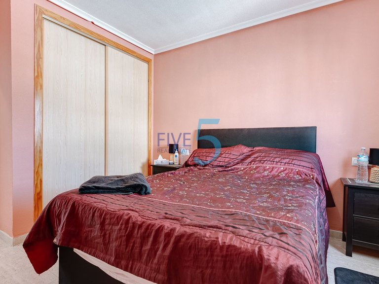 Villa for Sale in Alicante, Valencia 16