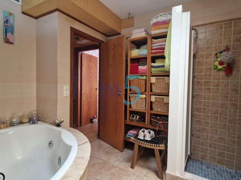 Villa for Sale in Alicante, Valencia 22
