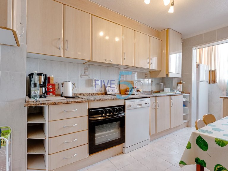 Apartment for Sale in Alicante, Valencia 8
