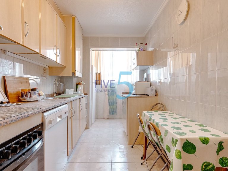 Apartment for Sale in Alicante, Valencia 7