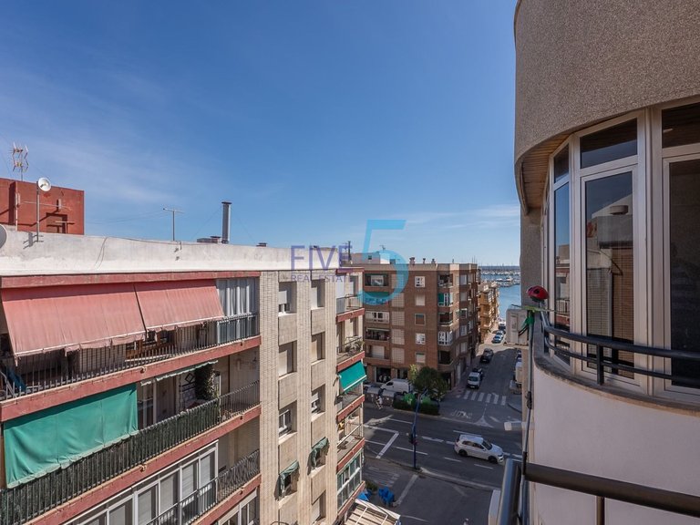 Apartment for Sale in Alicante, Valencia 13