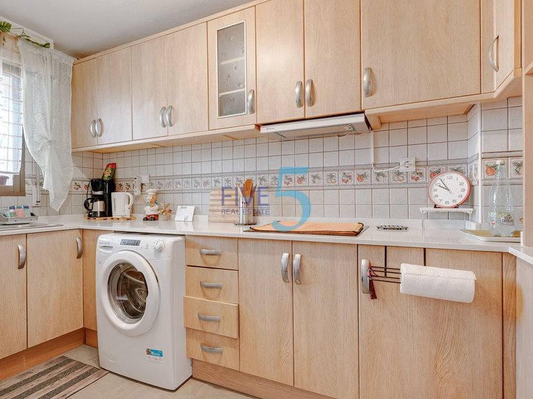 Apartment for Sale in Alicante, Valencia 5