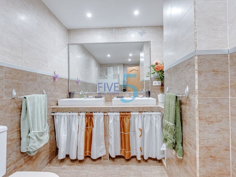 Apartment for Sale in Alicante, Valencia 10