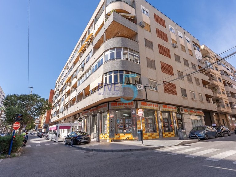 Apartment for Sale in Alicante, Valencia 17