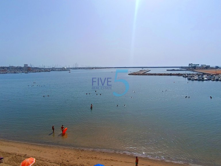 Apartment for Sale in Alicante, Valencia 25