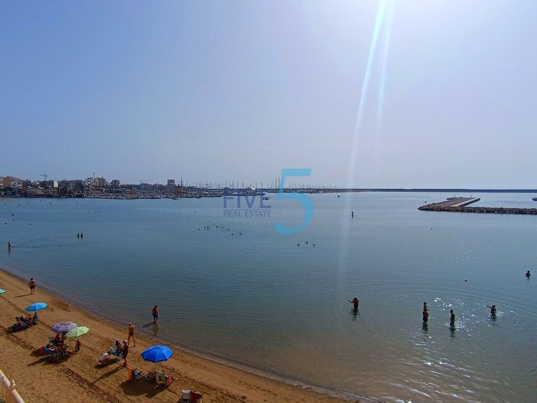 Apartment for Sale in Alicante, Valencia 1