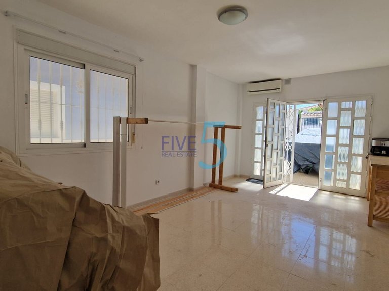 Villa for Sale in Alicante, Valencia 17