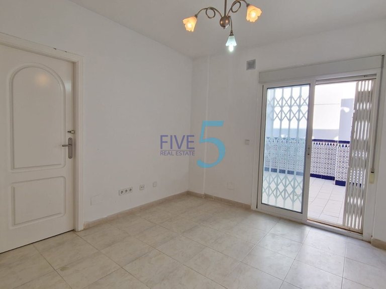 Villa for Sale in Alicante, Valencia 18
