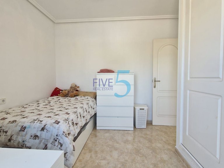 Villa for Sale in Alicante, Valencia 23
