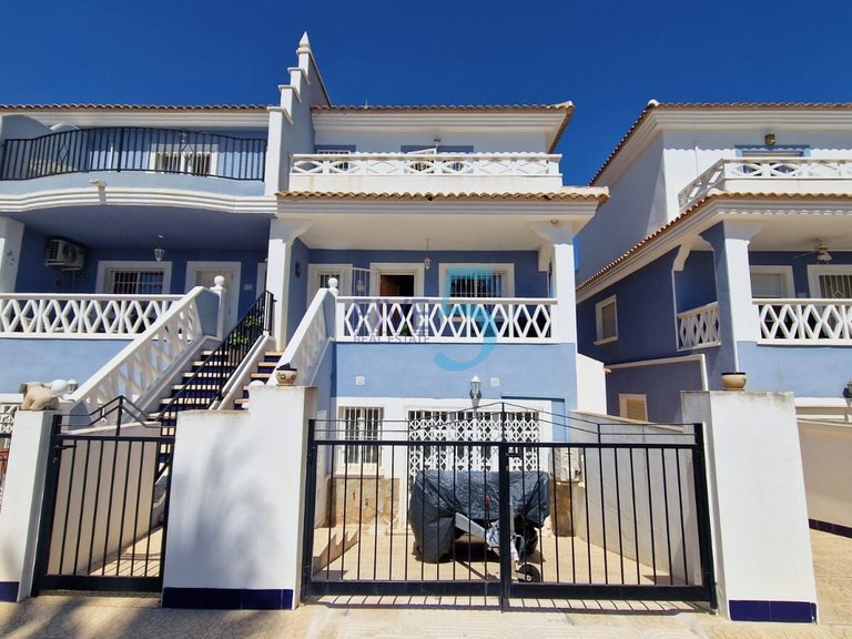 Villa for Sale in Alicante, Valencia 2