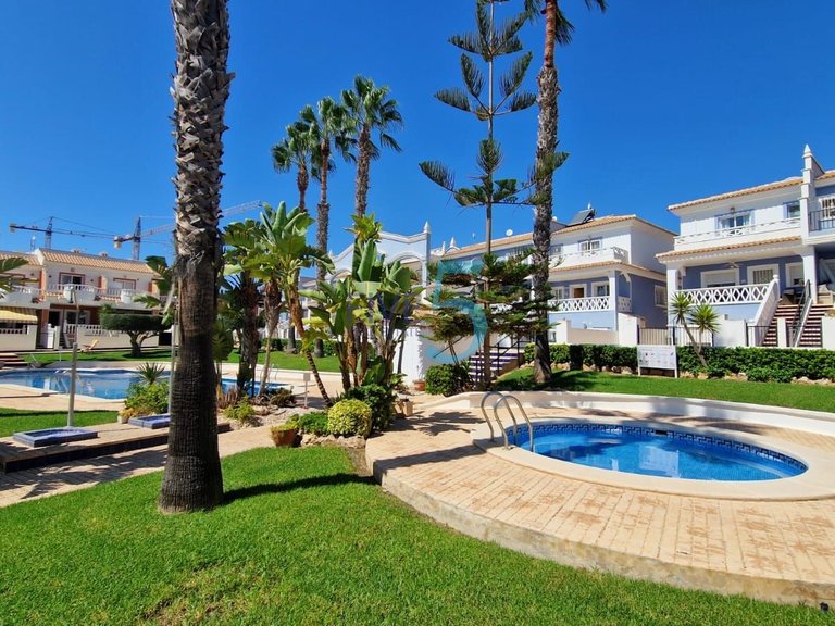 Villa for Sale in Alicante, Valencia 32