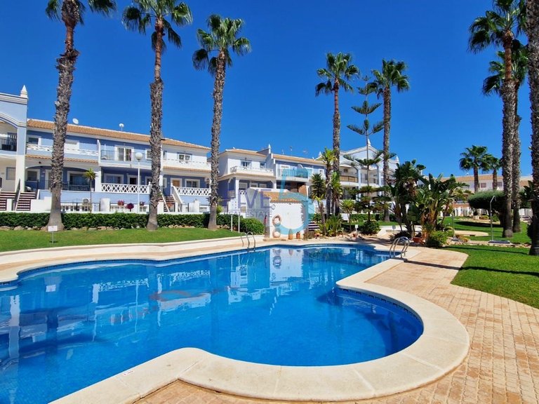 Villa for Sale in Alicante, Valencia 3
