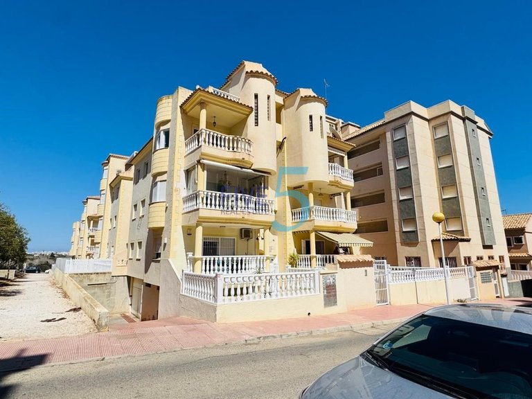 Apartment for Sale in Alicante, Valencia 1