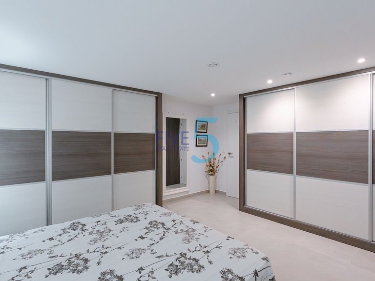 Villa for Sale in Alicante, Valencia 31