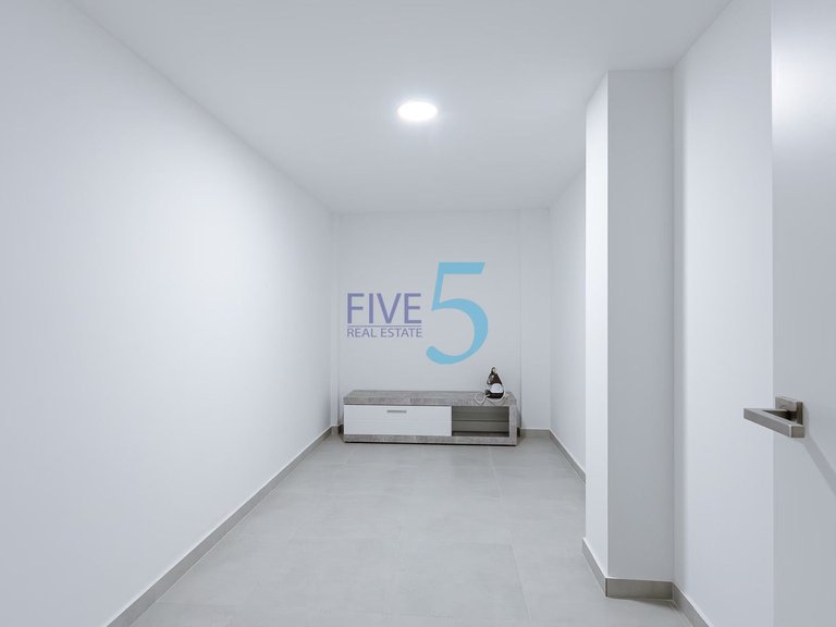 Villa for Sale in Alicante, Valencia 32
