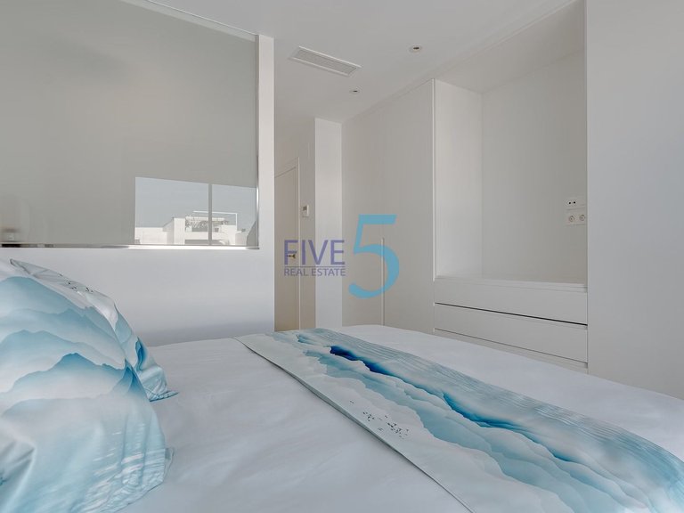 Villa for Sale in Alicante, Valencia 18