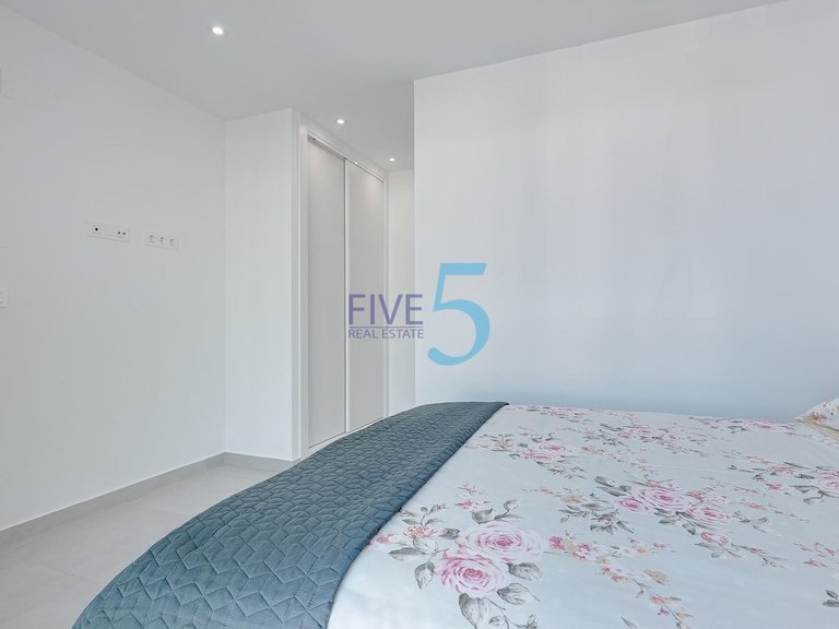 Villa for Sale in Alicante, Valencia 15