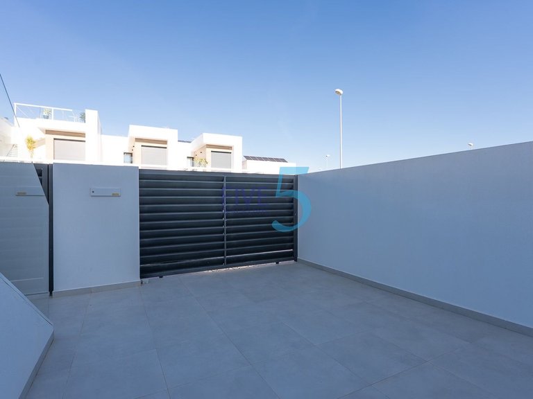 Villa for Sale in Alicante, Valencia 39