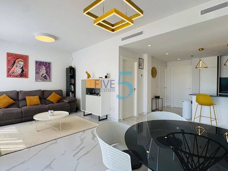 Apartment for Sale in Alicante, Valencia 3