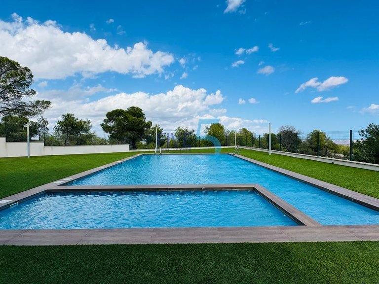 Apartment for Sale in Alicante, Valencia 25