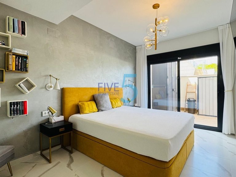 Apartment for Sale in Alicante, Valencia 12
