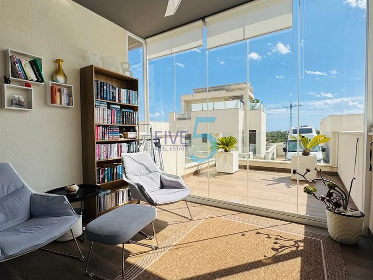 Apartment for Sale in Alicante, Valencia 9