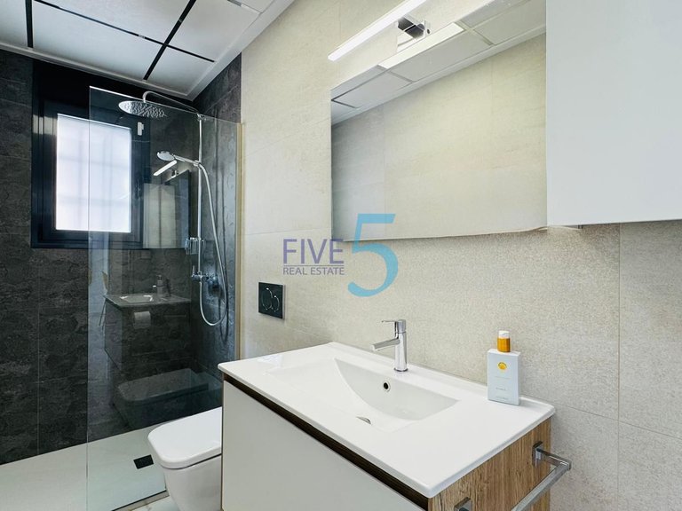 Apartment for Sale in Alicante, Valencia 11
