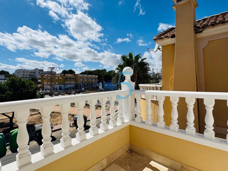 Villa for Sale in Alicante, Valencia 15