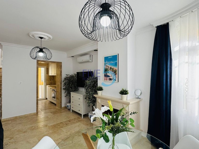 Villa for Sale in Alicante, Valencia 8