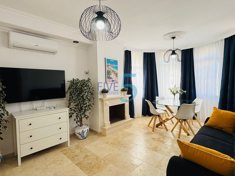 Villa for Sale in Alicante, Valencia 3
