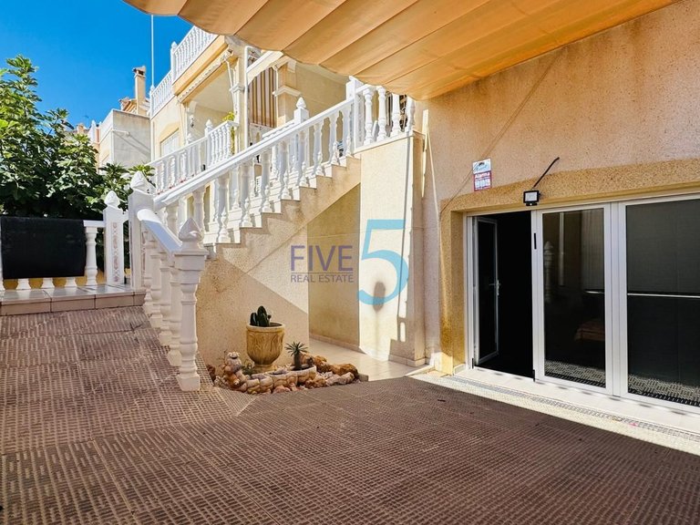 Villa for Sale in Alicante, Valencia 26