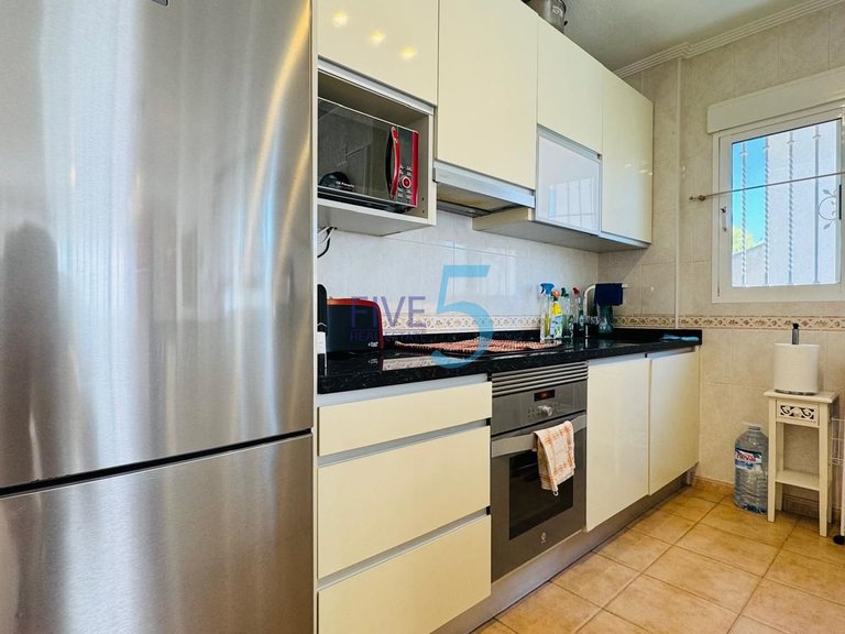 Villa for Sale in Alicante, Valencia 4