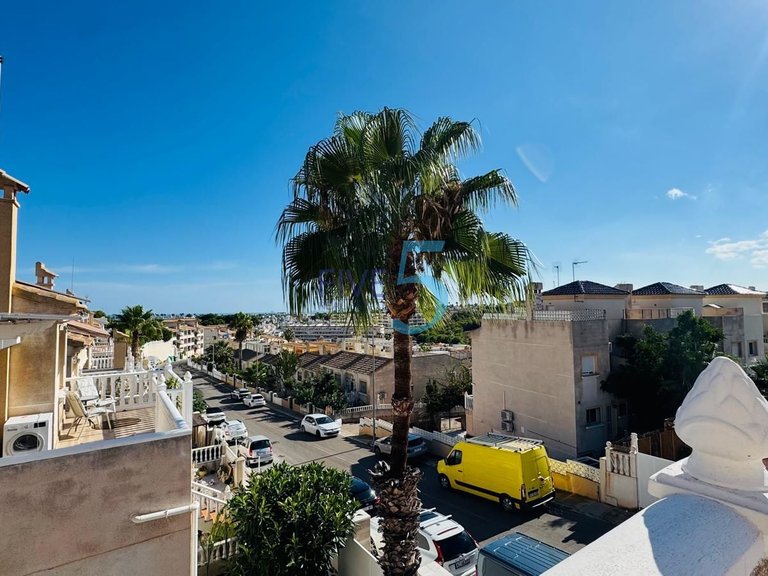 Villa for Sale in Alicante, Valencia 15