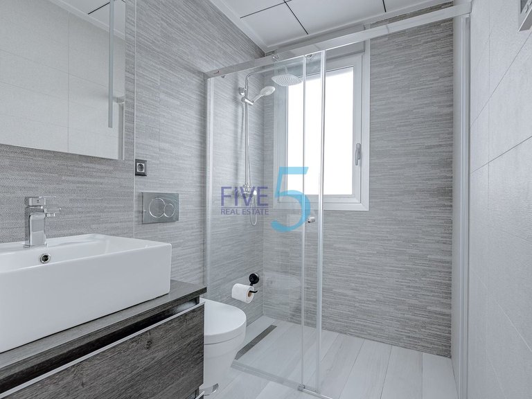Villa for Sale in Alicante, Valencia 18
