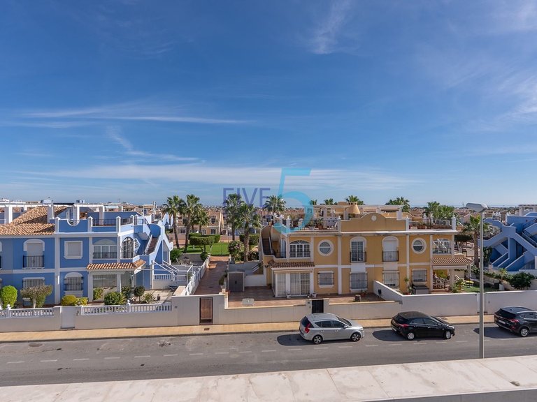 Villa for Sale in Alicante, Valencia 35