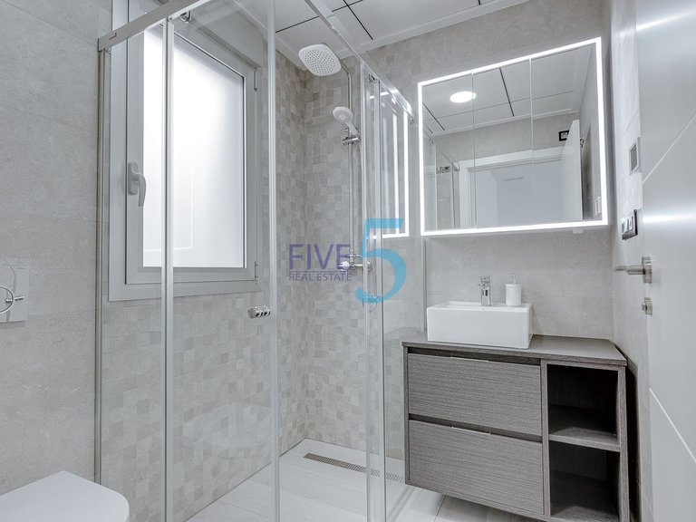 Villa for Sale in Alicante, Valencia 13
