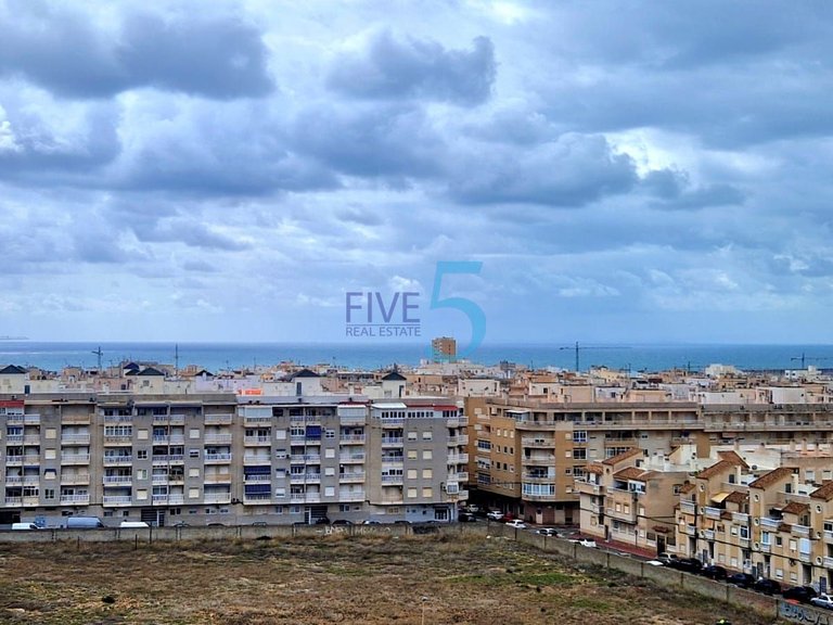 Apartment for Sale in Alicante, Valencia 3