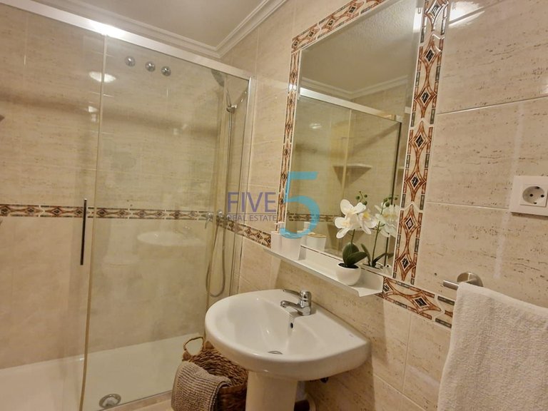 Apartment for Sale in Alicante, Valencia 18