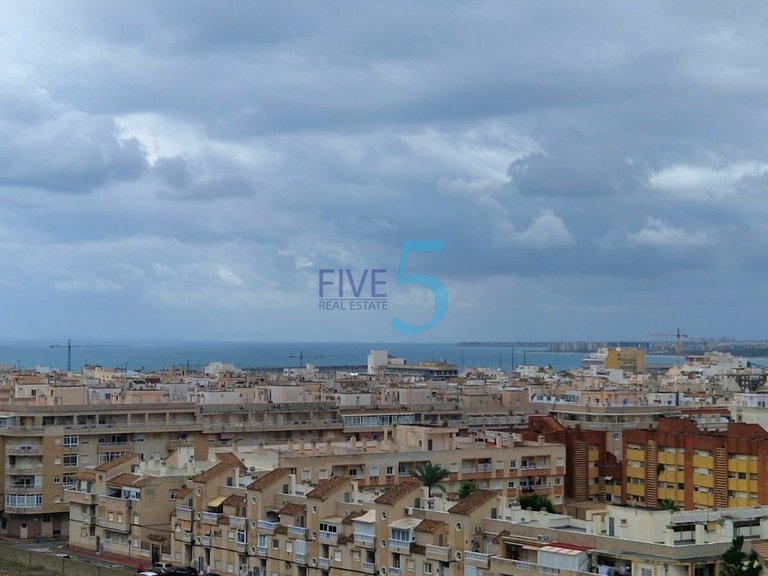 Apartment for Sale in Alicante, Valencia 31
