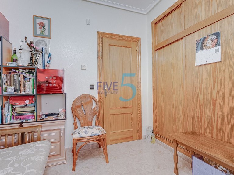 Villa for Sale in Alicante, Valencia 21